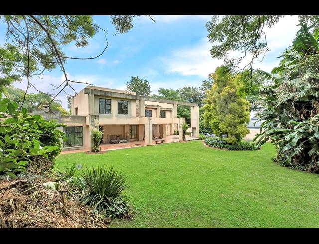 4 BEDROOM HOUSE FOR SALE IN HYDE PARK
